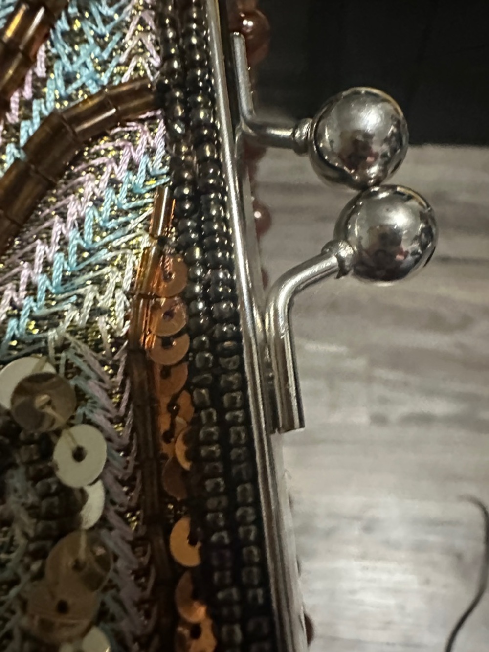 Statement Beaded Handbag ✨ Unique Vintage-Inspired Clutch. - Picture 6 of 9